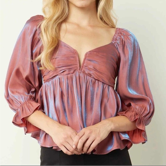 Iridescent v-neck 3/4 sleeve babydoll top smocking at back wire insert at v-neck - Picture 2 of 5